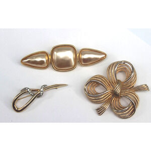 Lot of Three Vintage Brooches Napier Act II Gold Tone Bar Bow Rhinestone